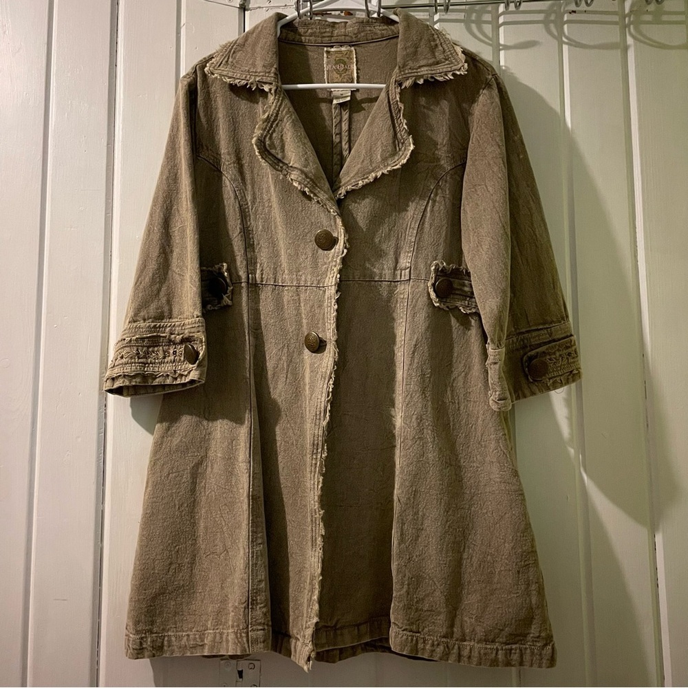 FLASHBACK vintage inspired denim distressed jacket-medium EUC